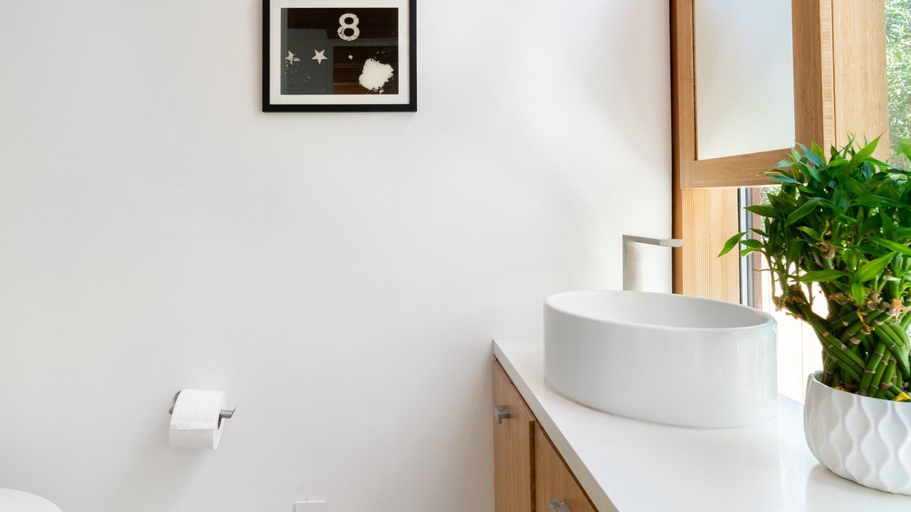 Photo of Bathroom in Laurel Canyon