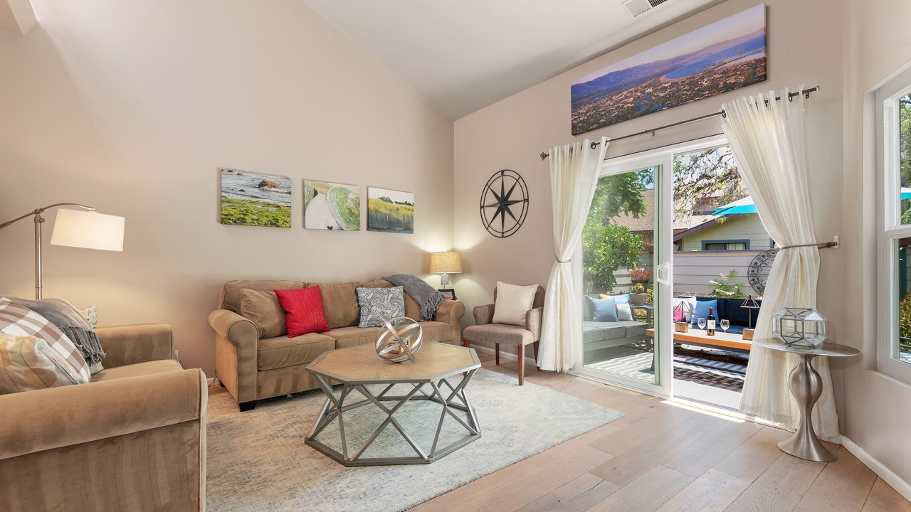 Photo of Livingroom in Santa Barbara