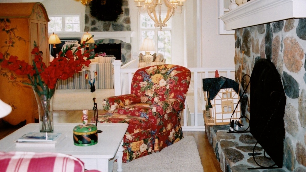Photo of Livingroom in Hayward