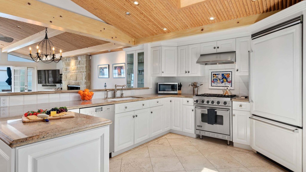 Photo of Kitchen in Toro Canyon