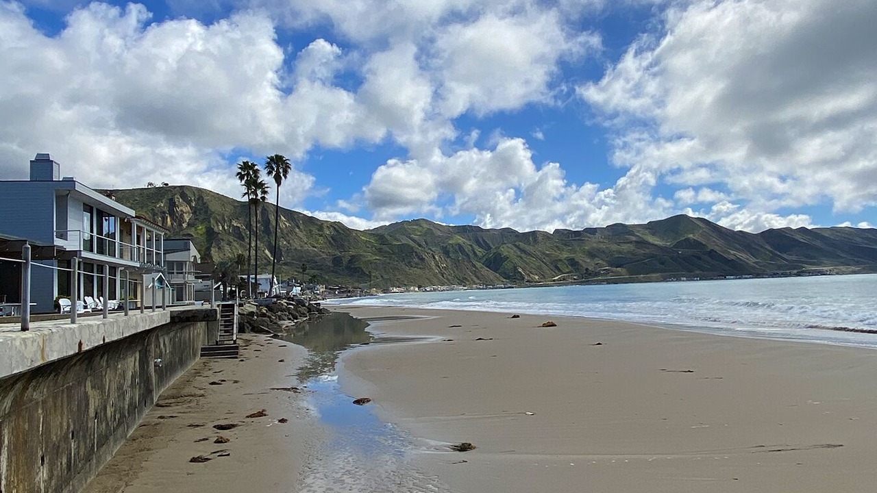 Photo of Others in Faria Beach