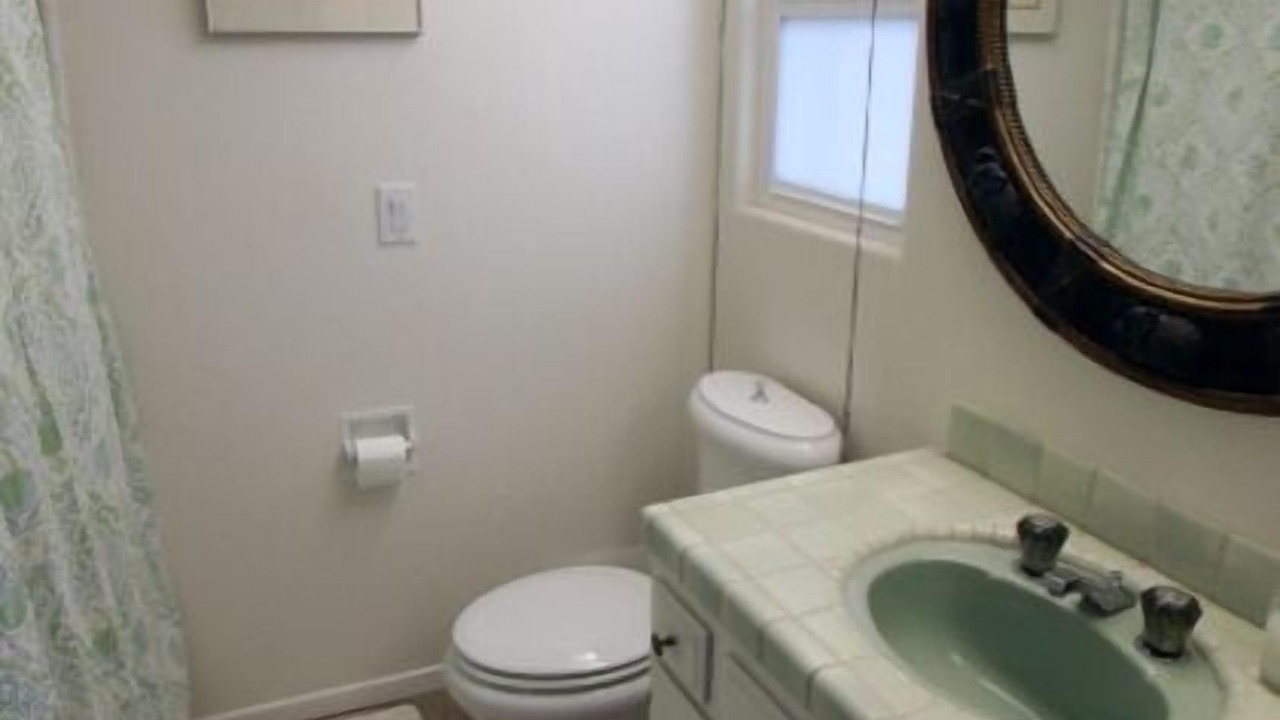 Photo of Bathroom in Faria Beach
