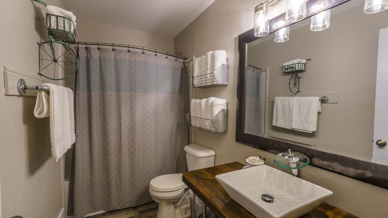 Photo of Bathroom in Long Beach