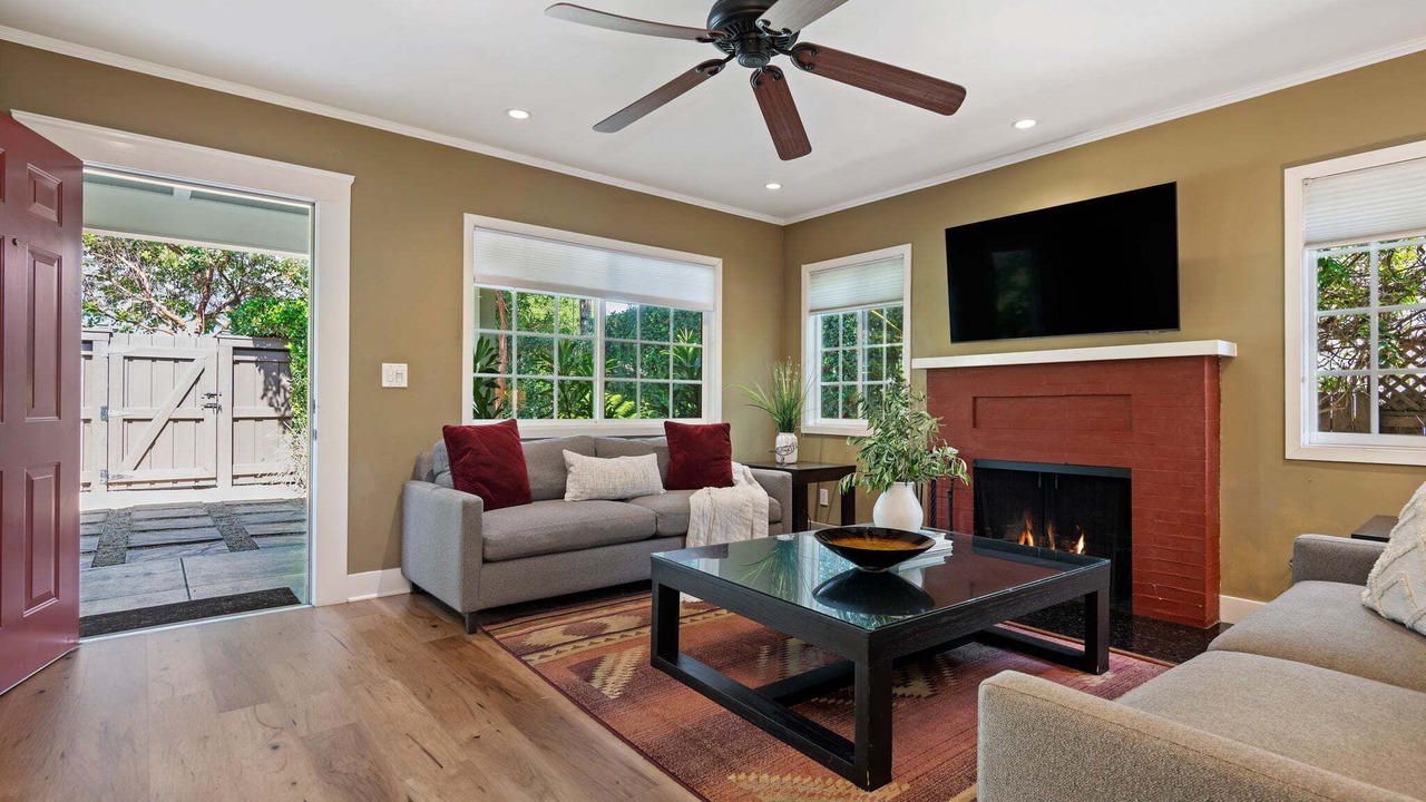 Photo of Livingroom in Oak Park