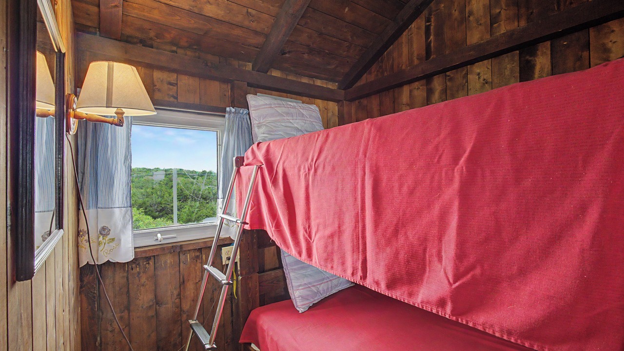 Photo of Bedroom in East Sandwich