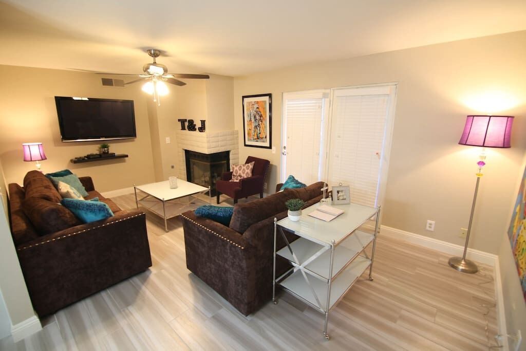 Photo of Livingroom in Chinatown