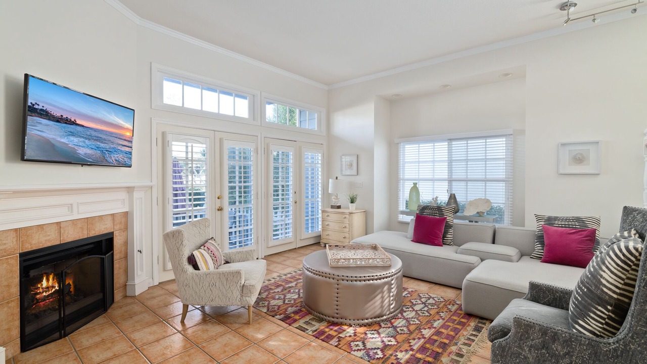 Photo of Livingroom in South Redondo