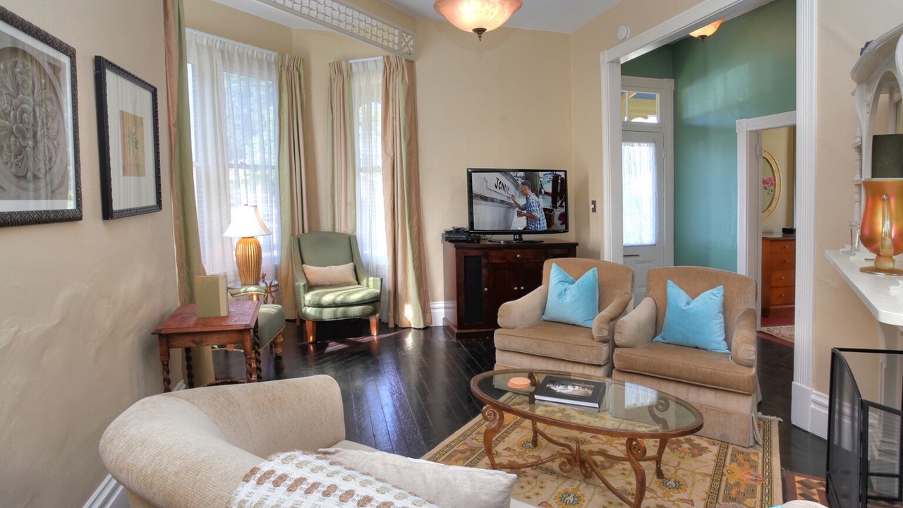 Photo of Livingroom in Oak Park