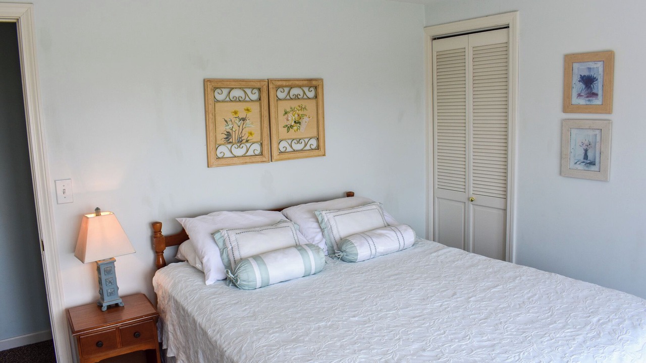 Photo of Bedroom in West Dennis