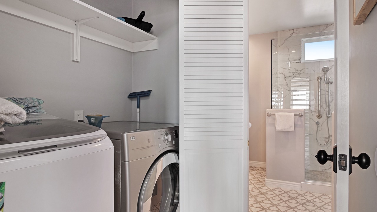 Photo of Bathroom in Oxnard Shores