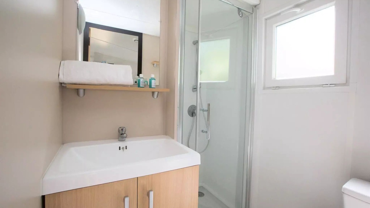 Photo of Bathroom in Saint-Maximin