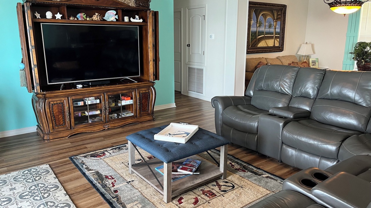 Photo of Livingroom in Ocean Springs