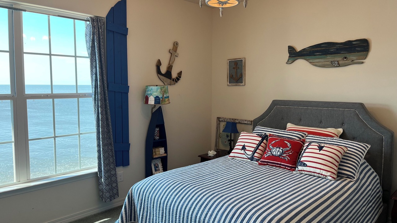 Photo of Bedroom in Ocean Springs