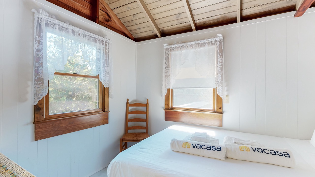 Photo of Bedroom in Campground Landing