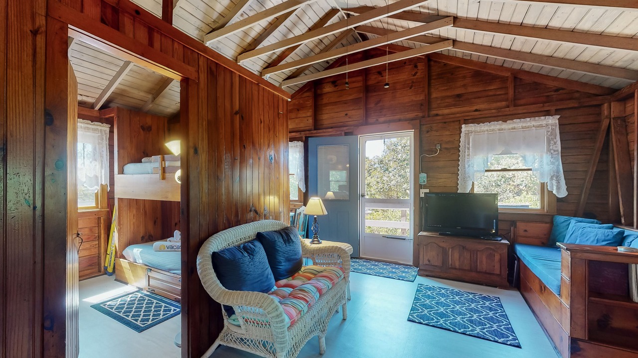 Photo of Bedroom in Campground Landing