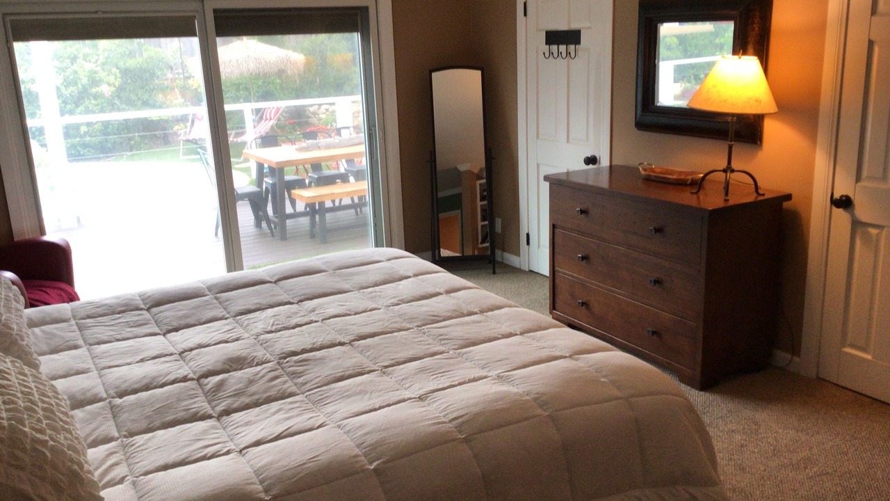 Photo of Bedroom in Toro Canyon