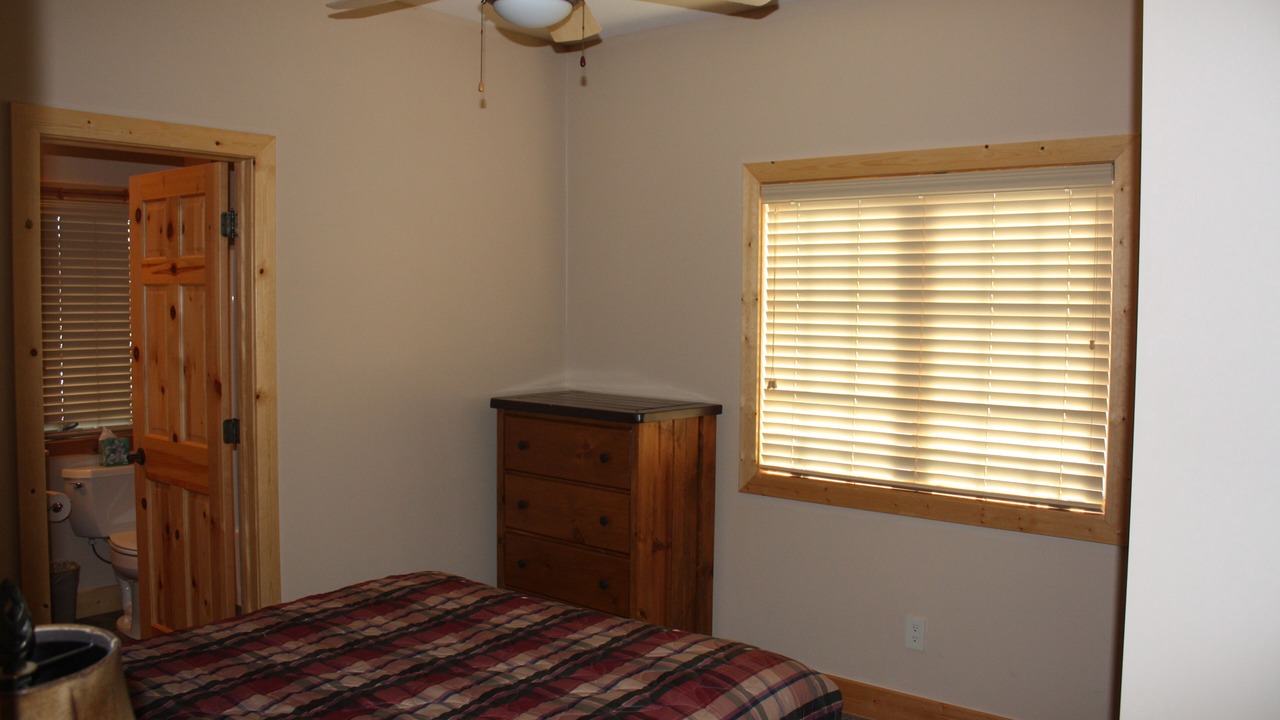 Photo of Bedroom in Crosslake