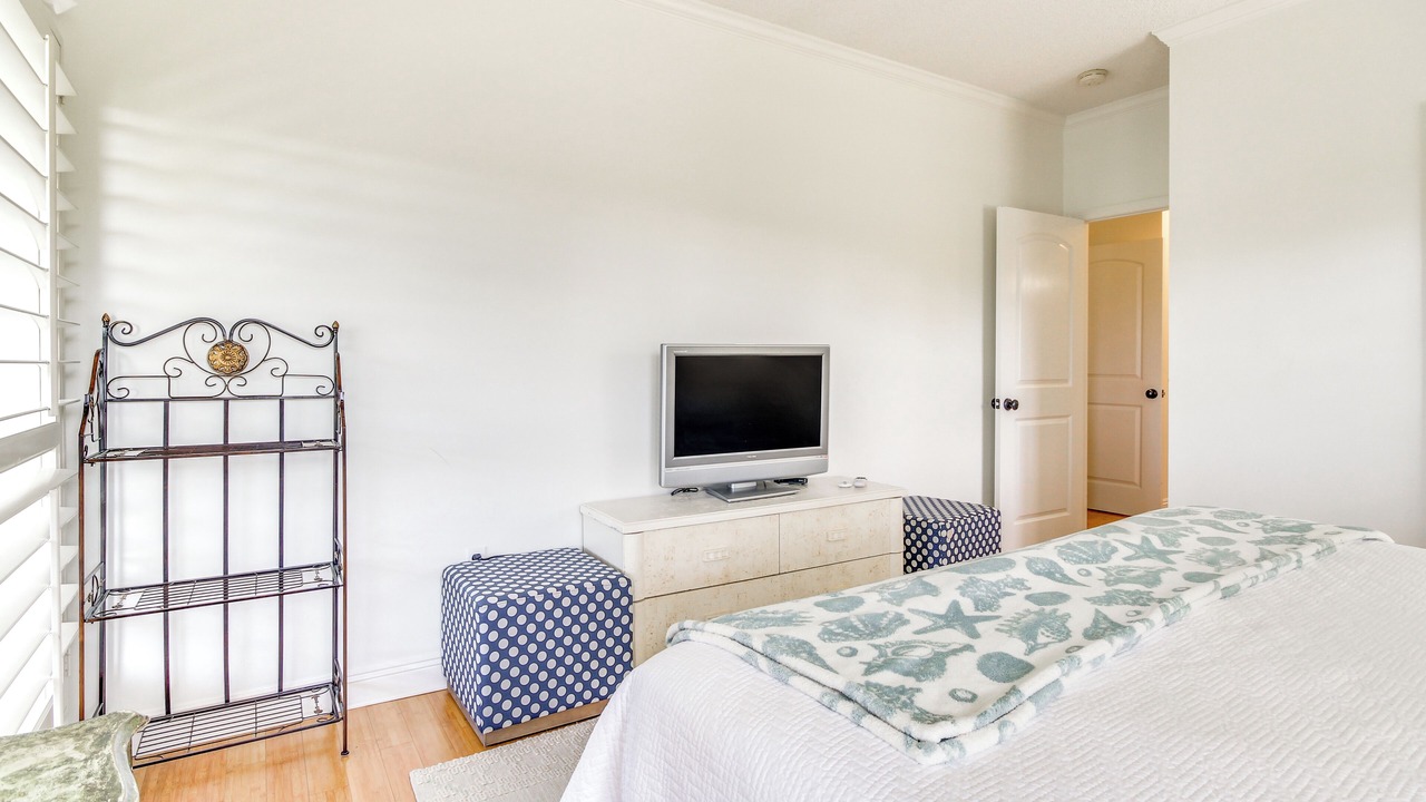 Photo of Bedroom in Shoreline Park