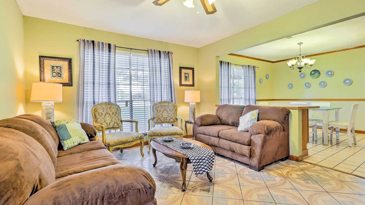 Photo of Livingroom in Long Beach