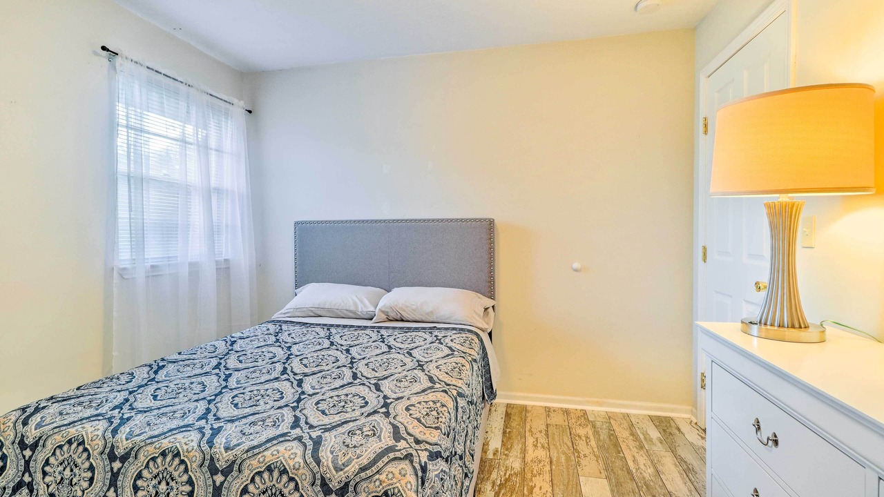 Photo of Bedroom in Long Beach