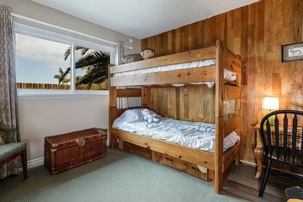 Photo of Bedroom in Oxnard Dunes