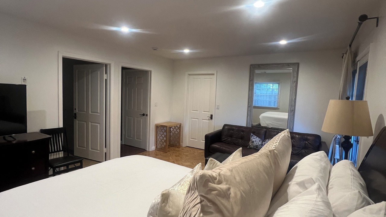 Photo of Bedroom in Northridge