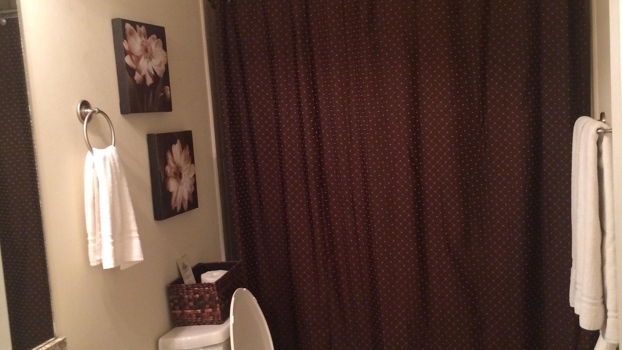 Photo of Bathroom in Henderson Point