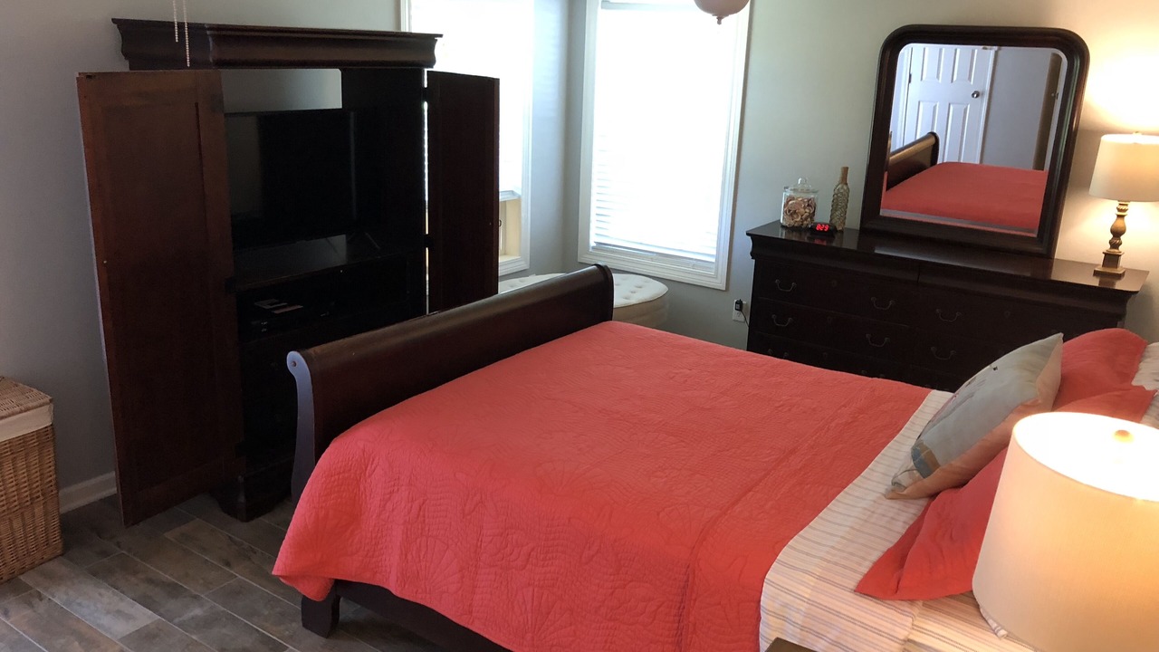 Photo of Bedroom in Mississippi City