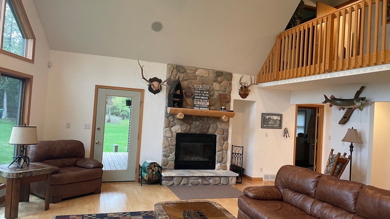 Photo of Livingroom in Manitowish Waters