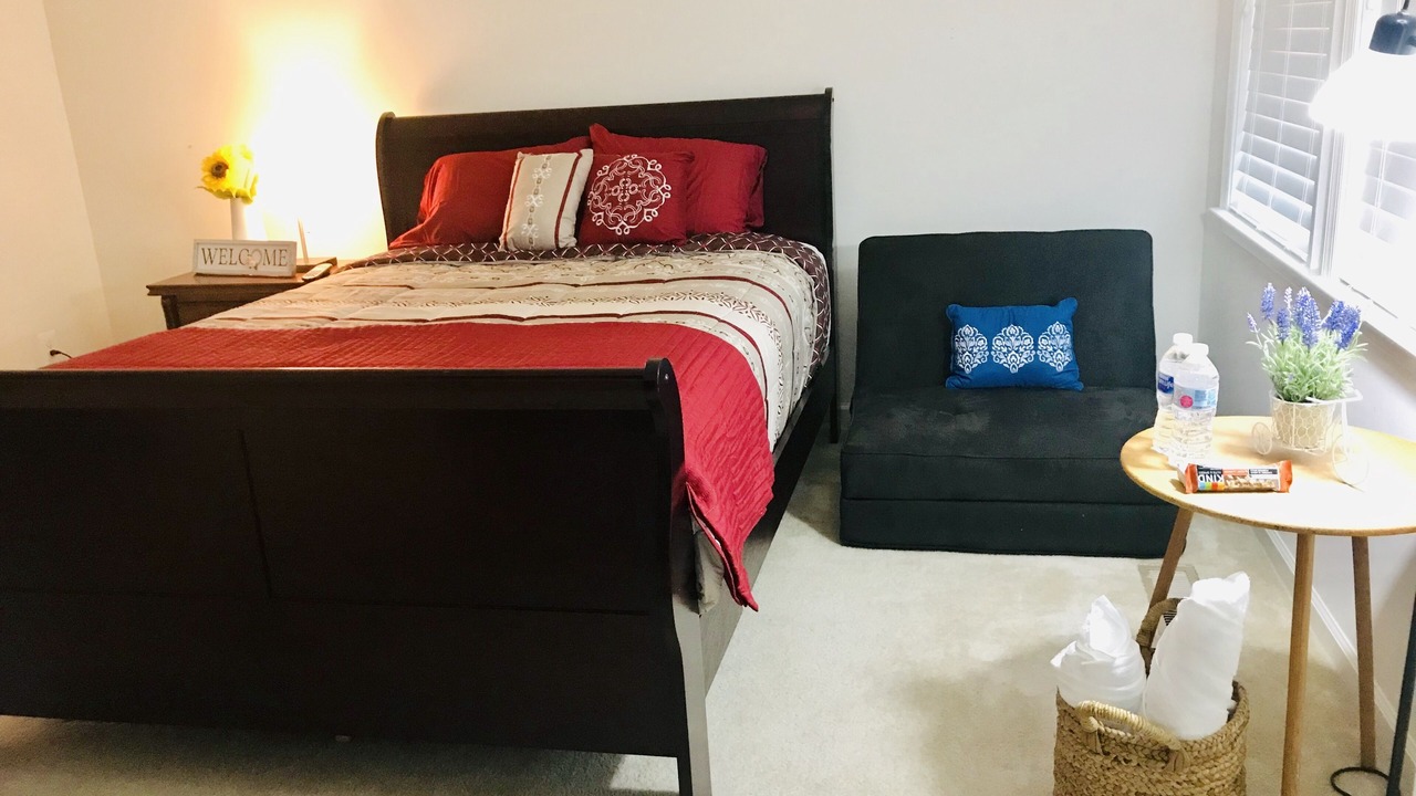 Photo of Bedroom in Aldie