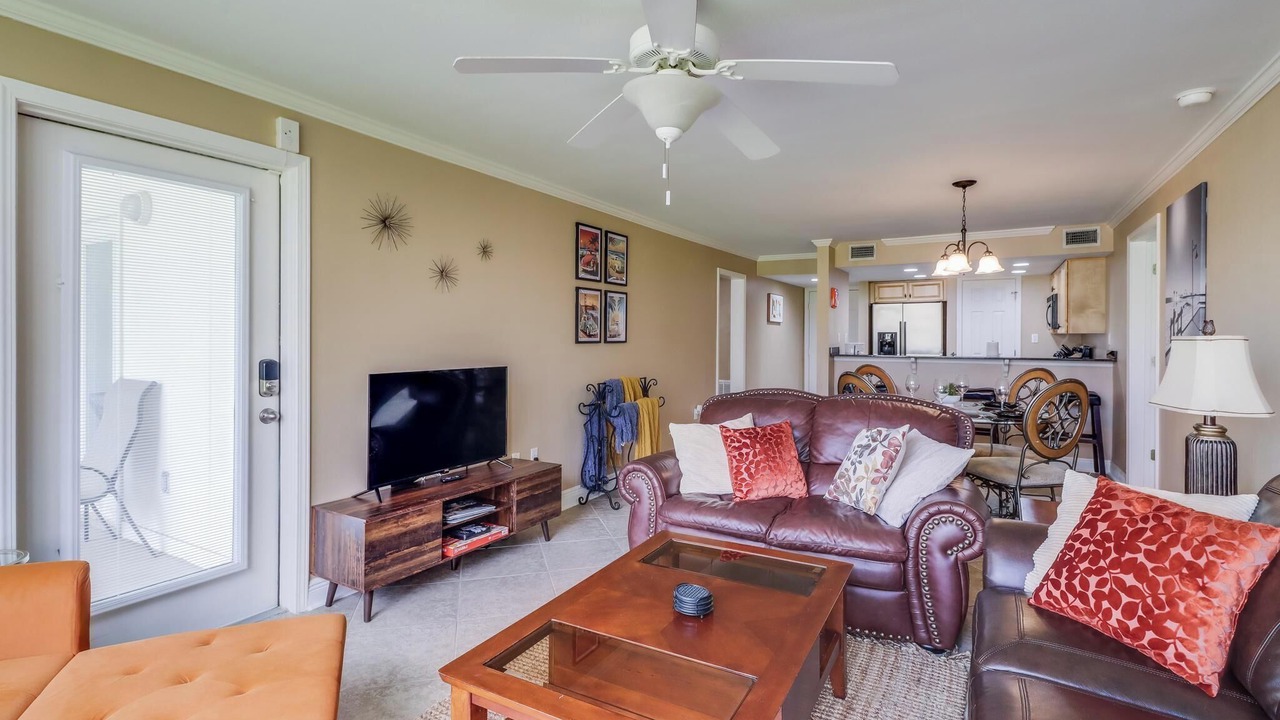 Photo of Livingroom in Biloxi