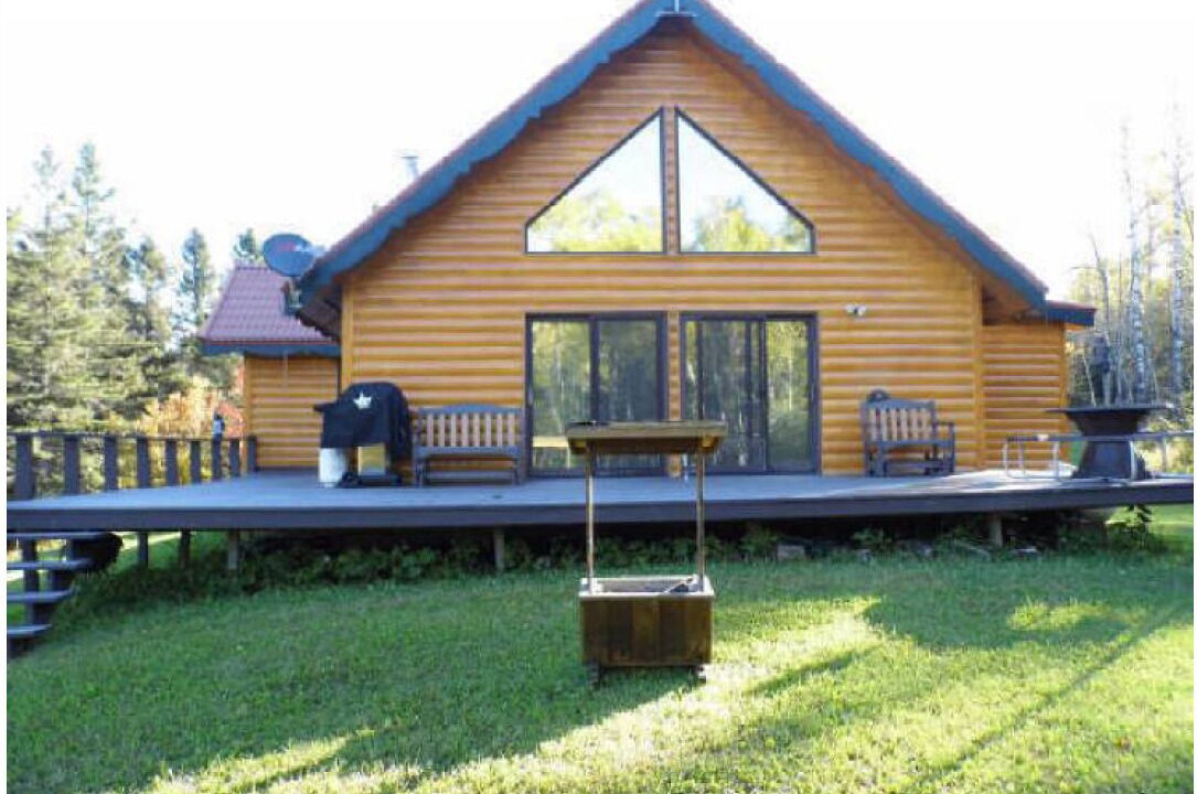 Photo of Patio Balcony in Two Harbors