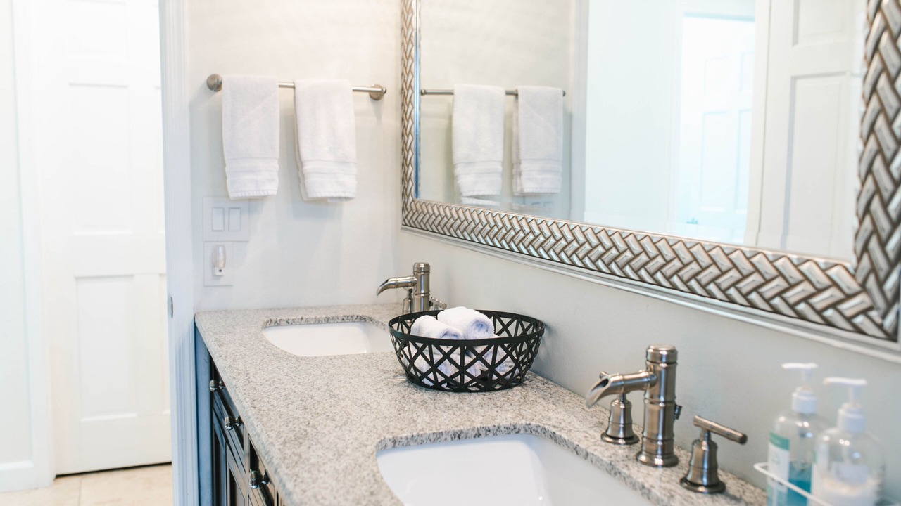 Photo of Bathroom in Mountainview Ranch
