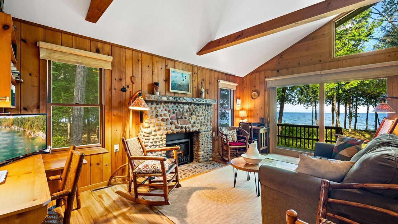 Photo of Livingroom in Sturgeon Bay