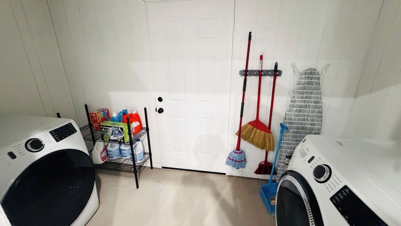Photo of Others in Midway City