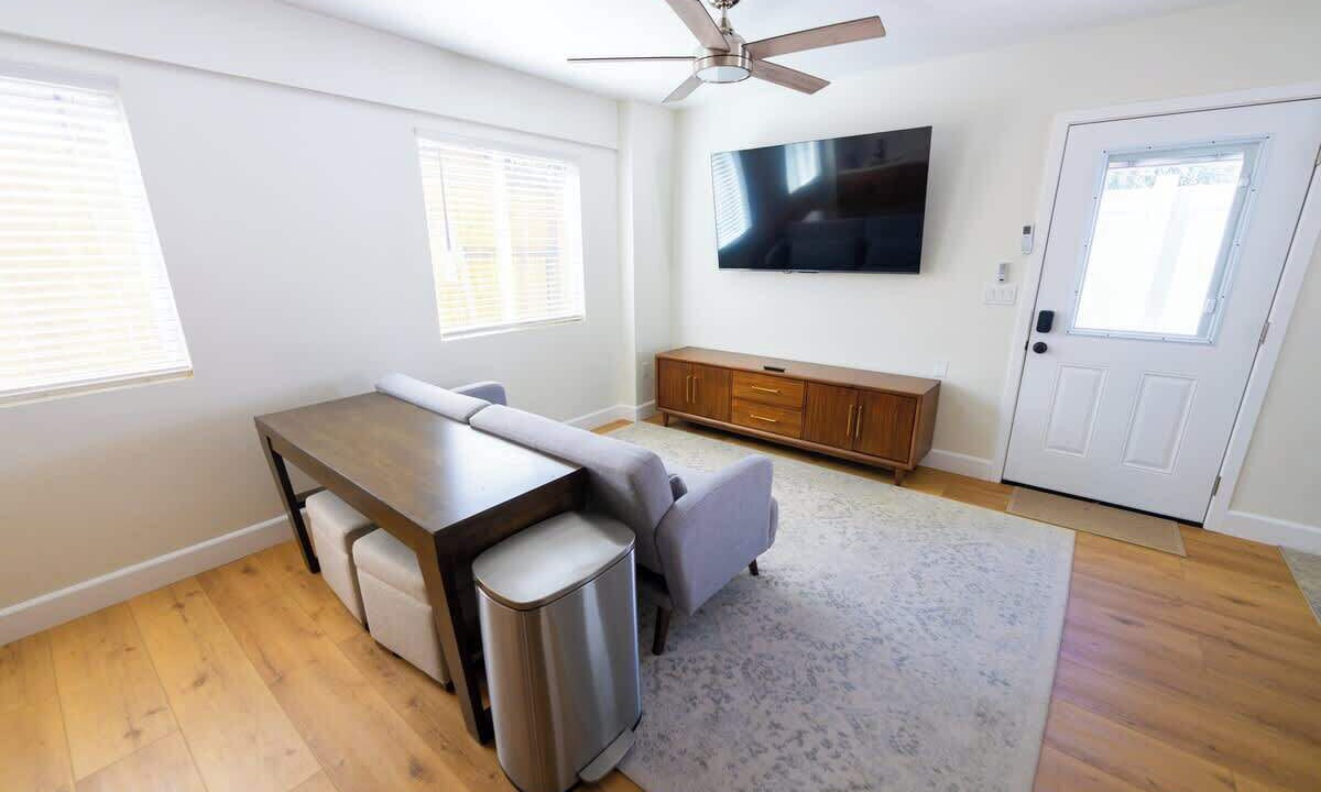 Photo of Livingroom in Riviera - Westchester