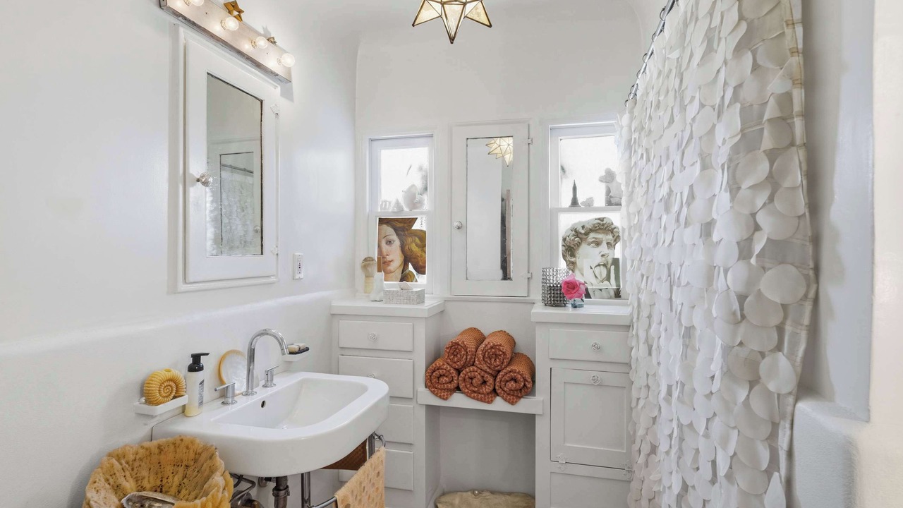 Photo of Bathroom in Palms
