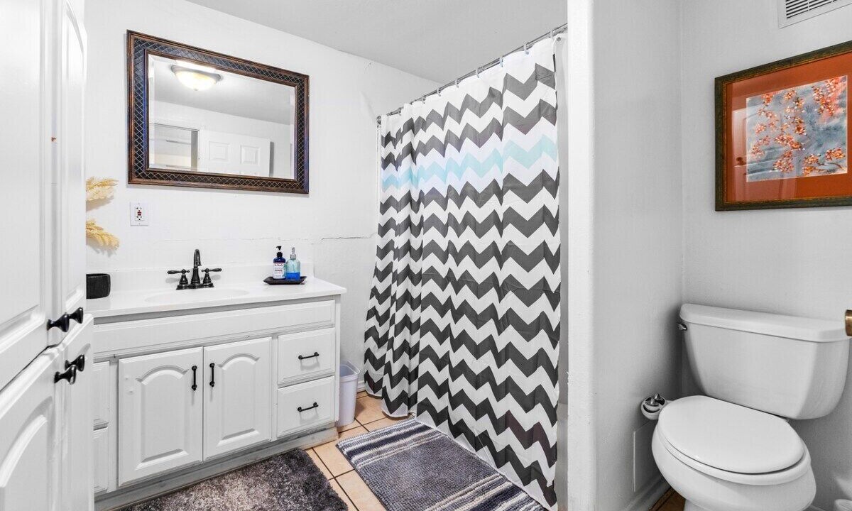 Photo of Bathroom in Ventura
