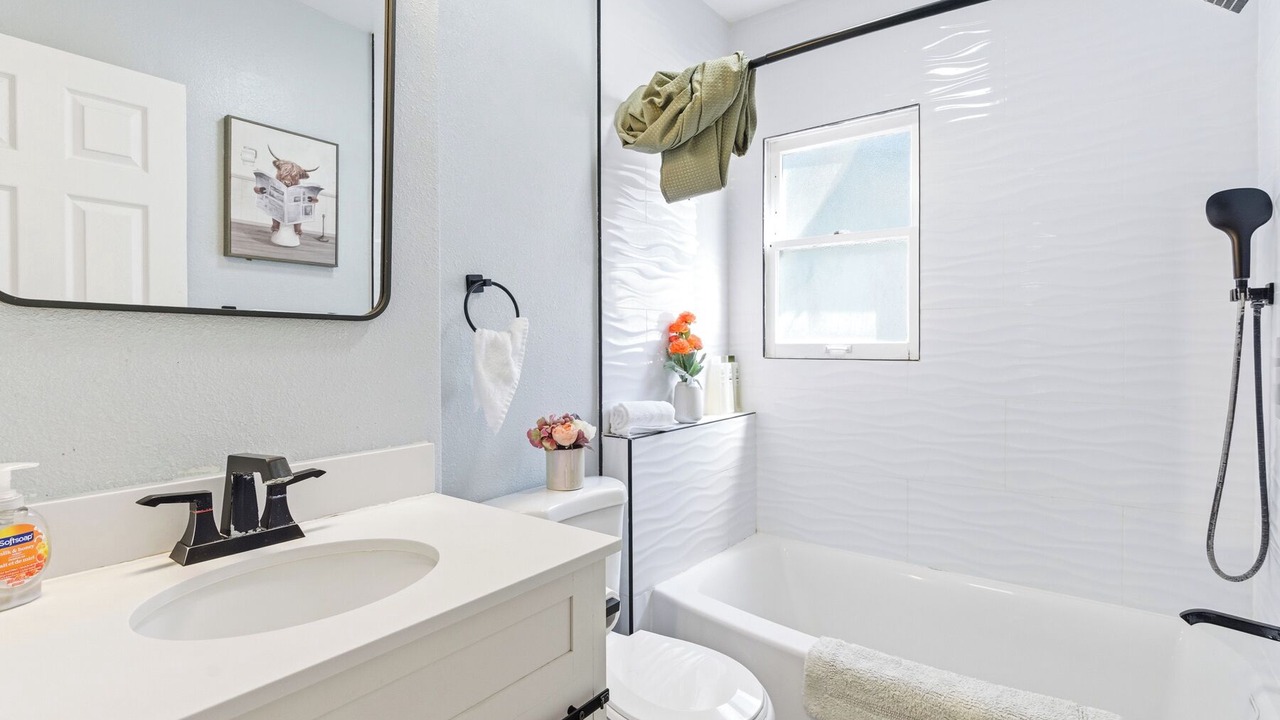Photo of Bathroom in Pasadena