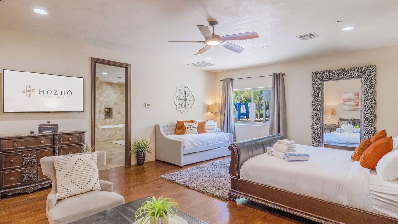 Photo of Bedroom in Central Scottsdale