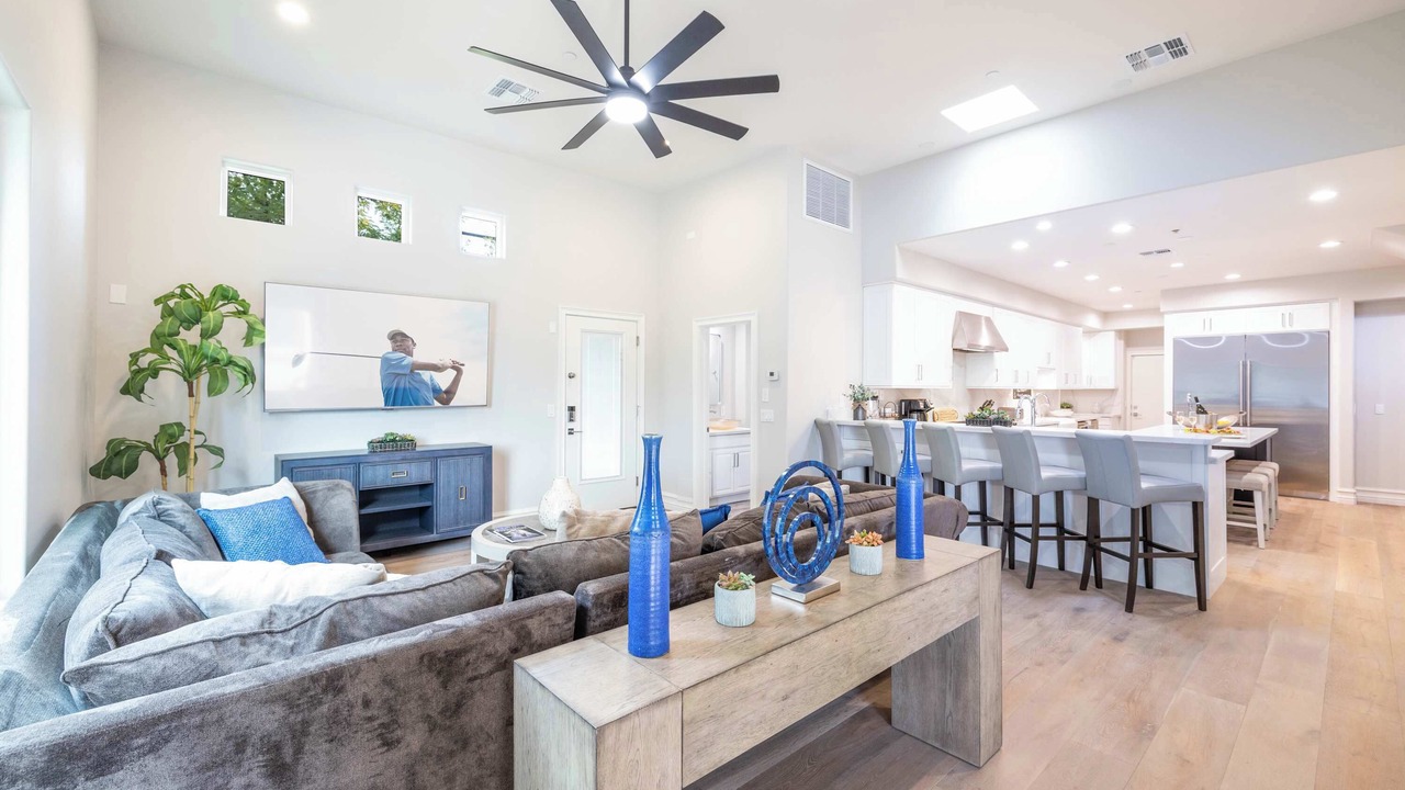 Photo of Livingroom in Central Scottsdale