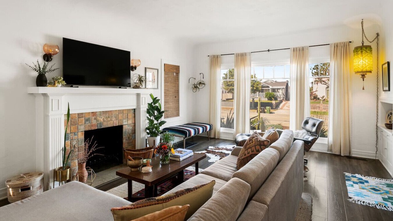 Photo of Livingroom in Los Angeles