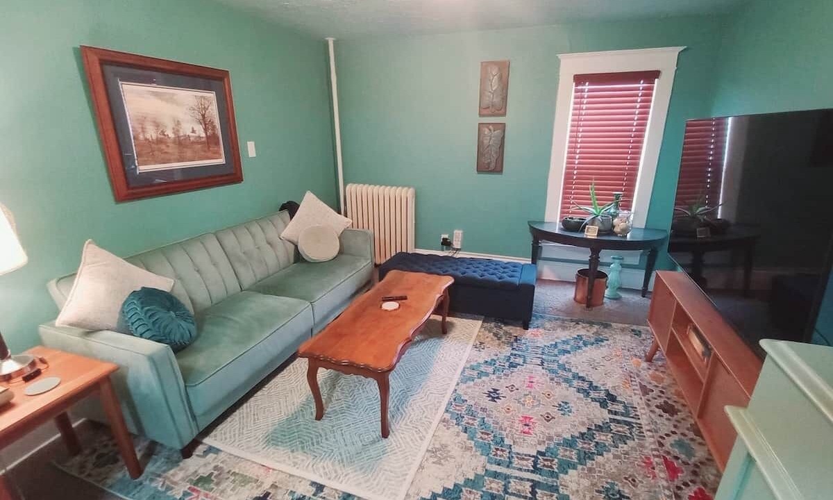 Photo of Livingroom in Ames