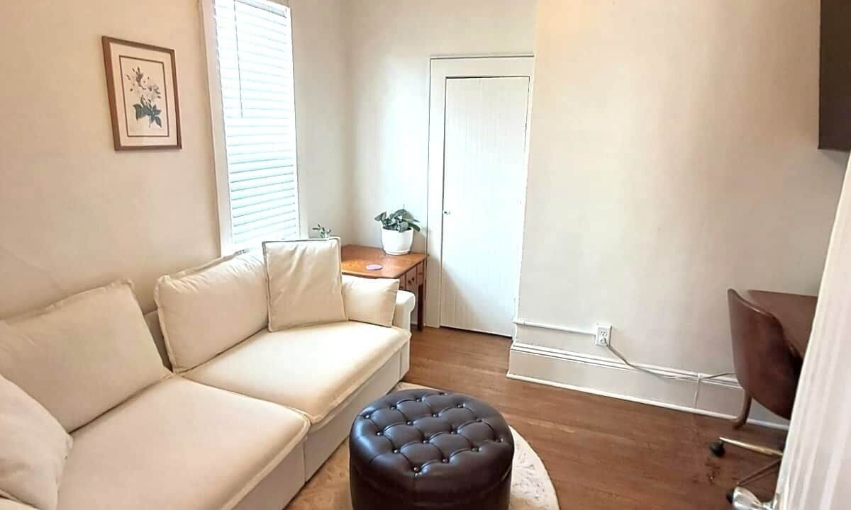 Photo of Livingroom in Ames
