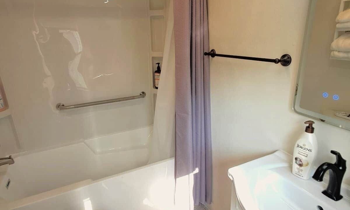 Photo of Bathroom in Ames