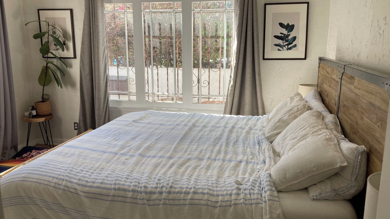 Photo of Bedroom in Mar Vista