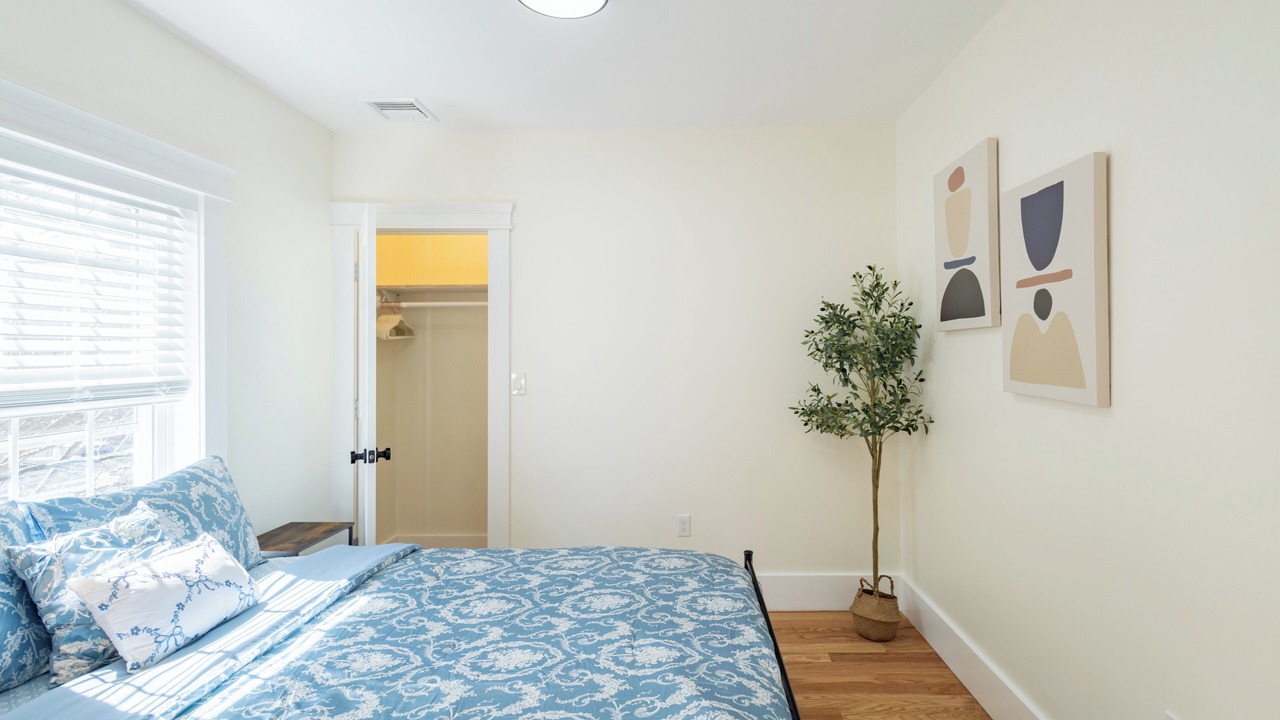 Photo of Bedroom in Neponset - Port Norfolk