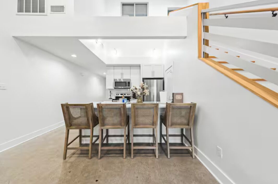 Photo of Livingroom in Milton
