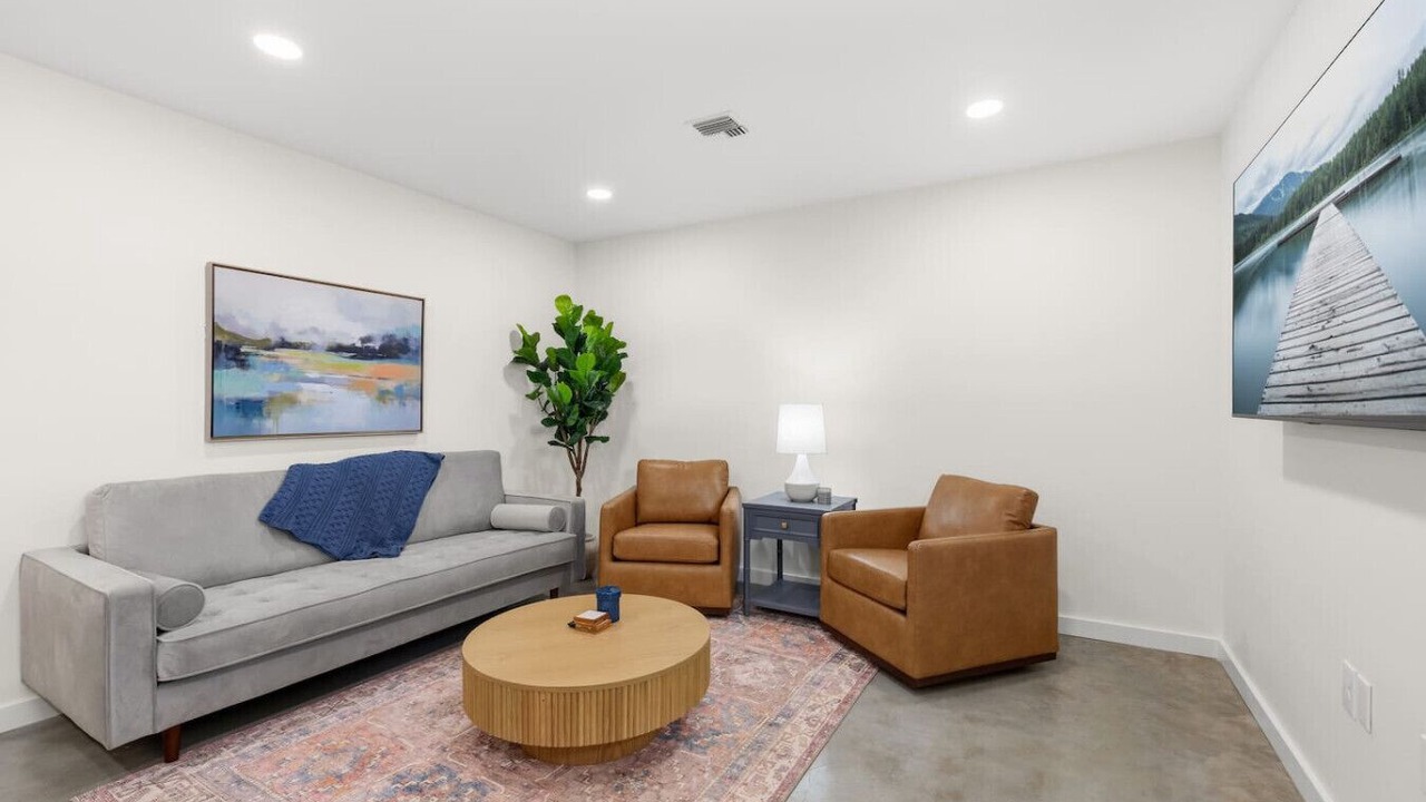 Photo of Livingroom in Lafayette