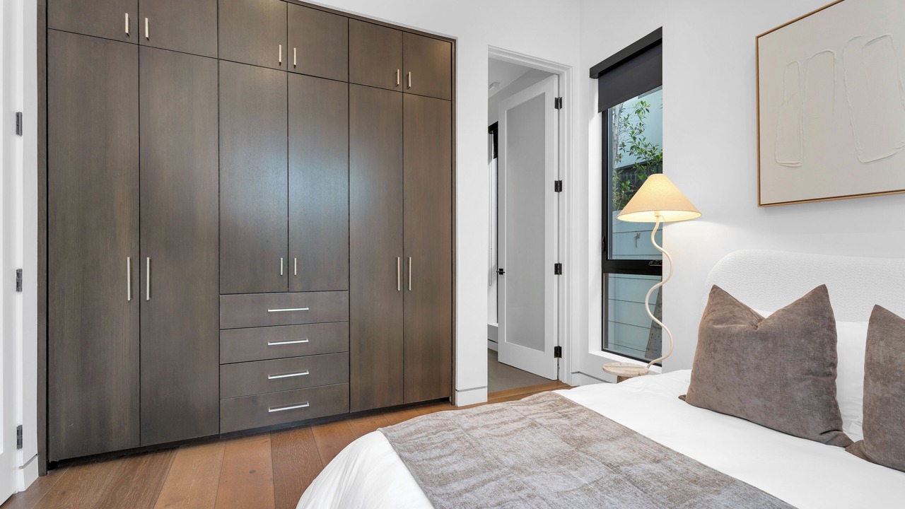 Photo of Bedroom in Beverly Grove